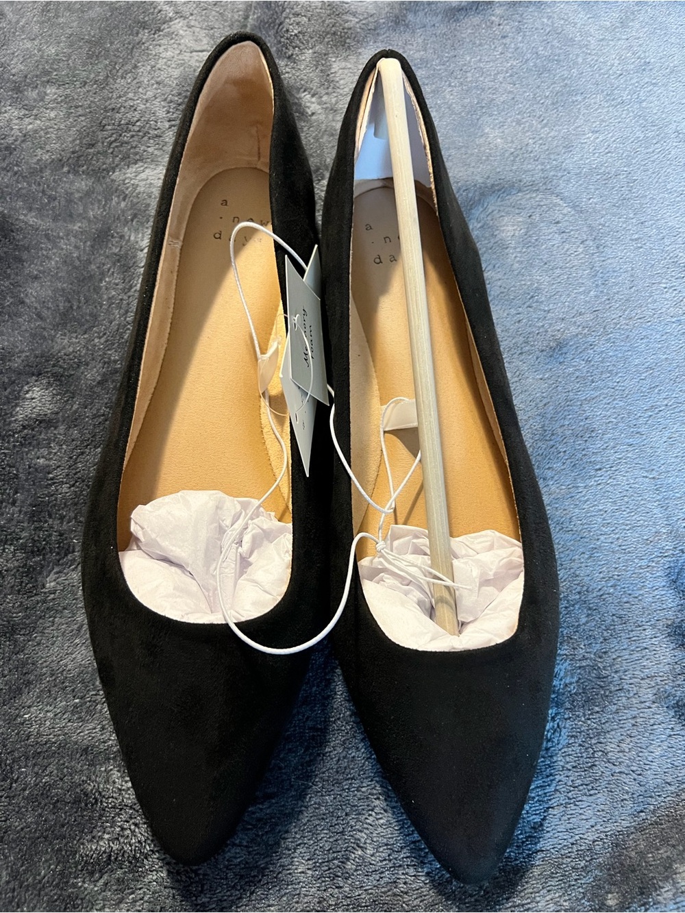 a new day Black Pointed Toe Suede Like Flats - Picture 2 of 7